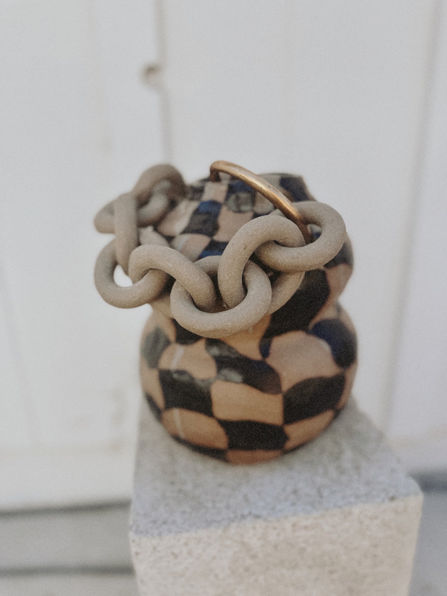 Dancing Checkered Chain vase