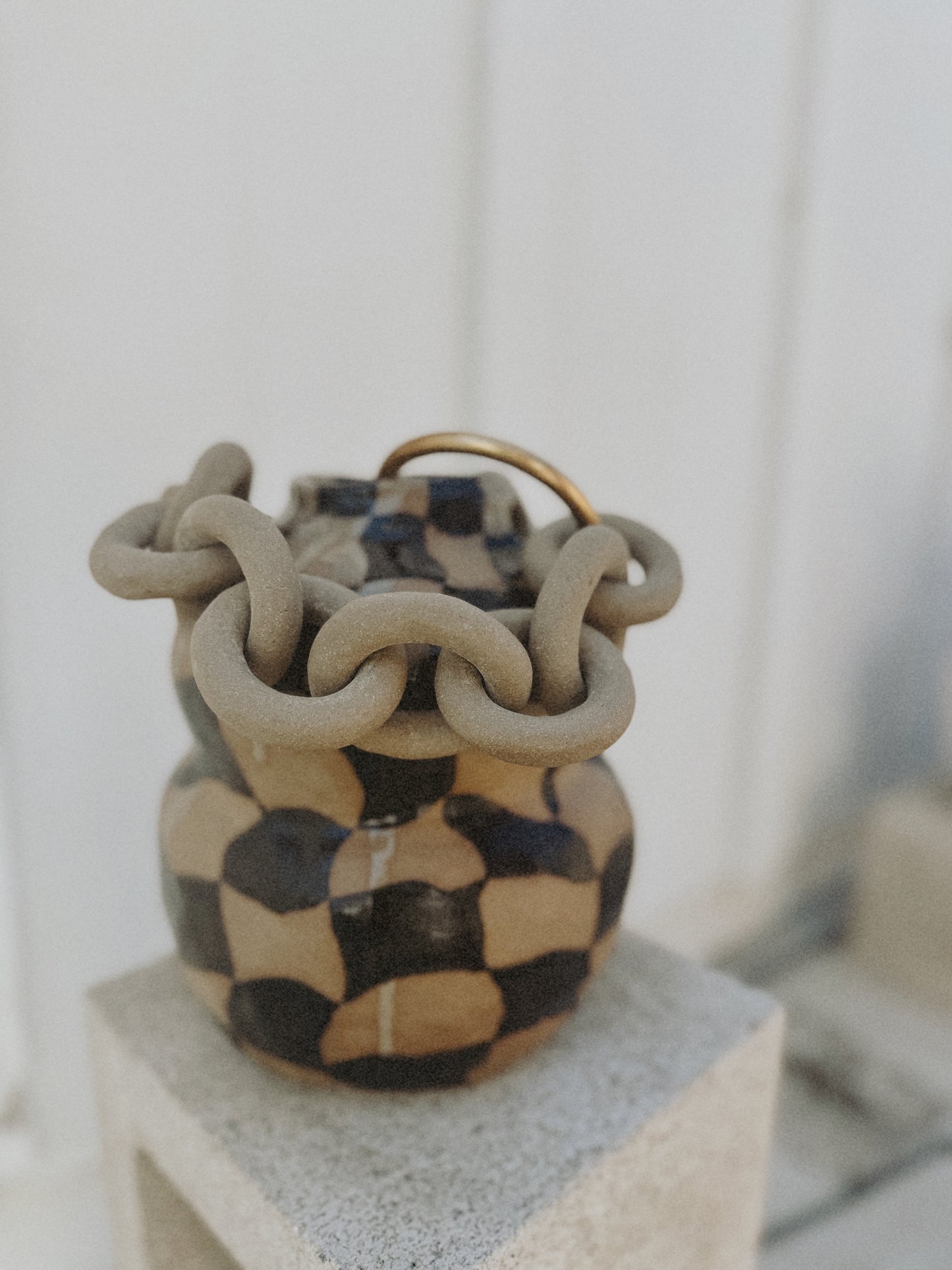 Dancing Checkered Chain vase