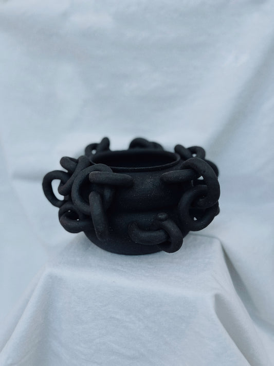 Black Chain Vase